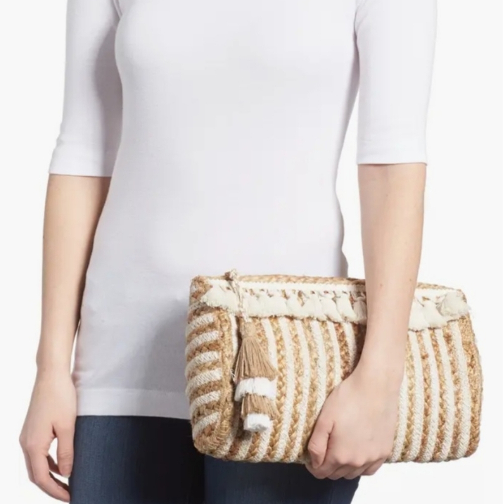 Anthropologie Shiraleah Mare Woven Tassel Clutch Bag in Natural Jute and Cream - Picture 2 of 13